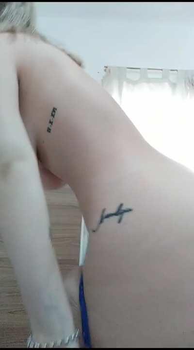 You think you could handle a girl like me