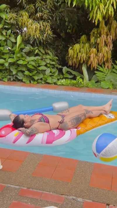 Saluditos por acá ricuras 💋🥰