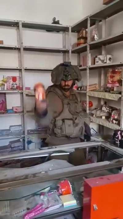 IDF soldier destroys a convenience store for likes 