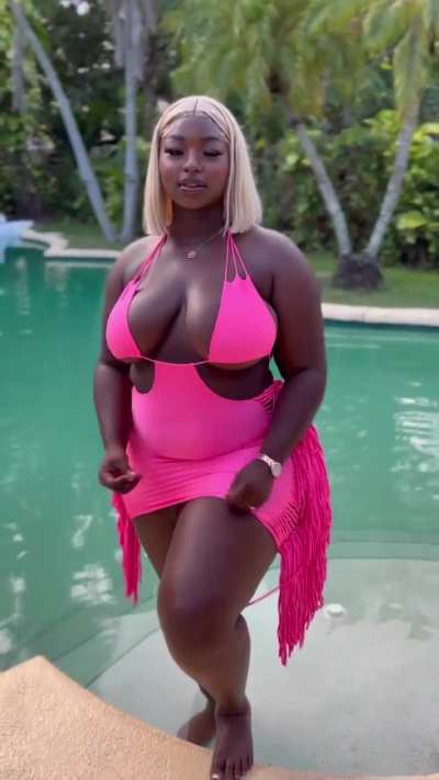 dark chocolate in pink 😍