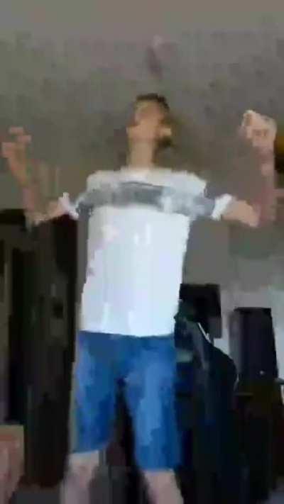 Oque fizeram com o Gou? 😨