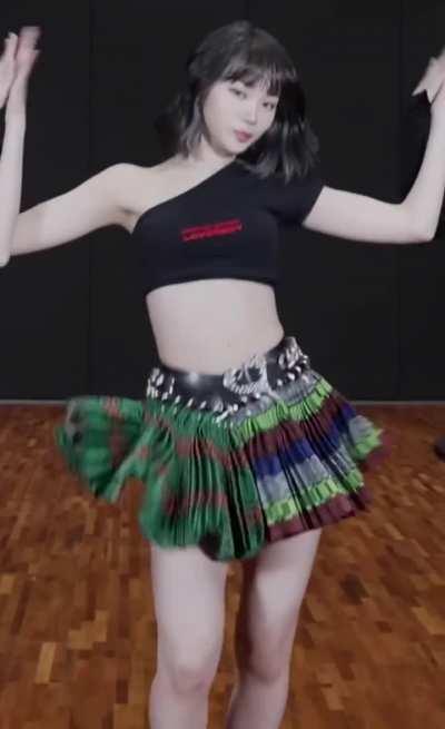 Chaewon of LE SSERAFIM