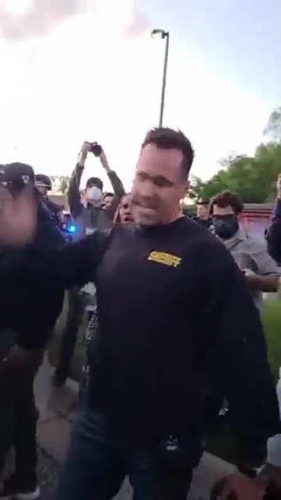 Cops in Flint laid down their gear and start marching with protesters (good freakout)