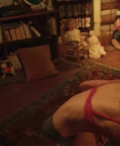 Natalia Dyer stripping down to her undies