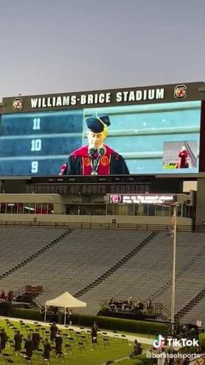 Speaker at the graduation ceremony of the University of South Carolina congratulates them as the “University of California”