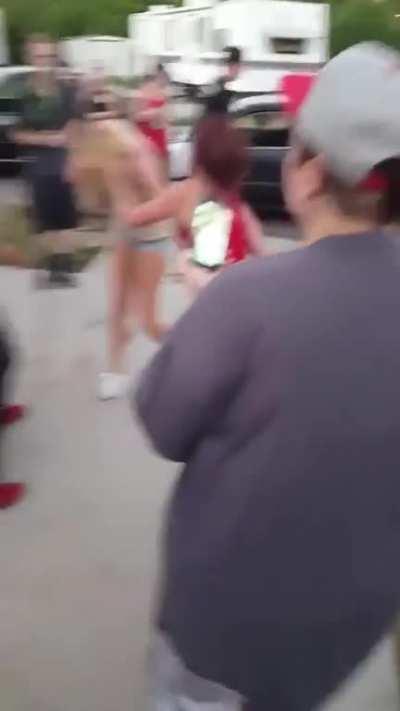 Trashy trailer park fight!