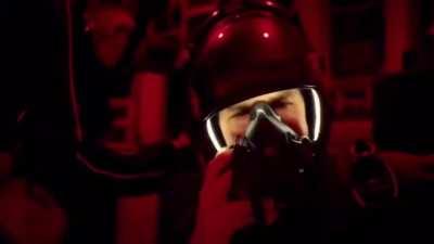 Wonder wahmen vs tom cruise