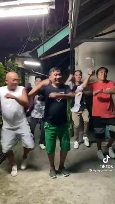 Velhos , velhos como resistir ?