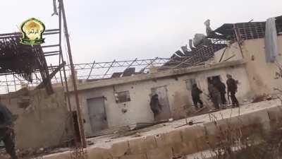 Faylaq al Rahman footage featuring chaotic urban combat against regime fighters in Eastern Ghouta. 11th of January, 2016.