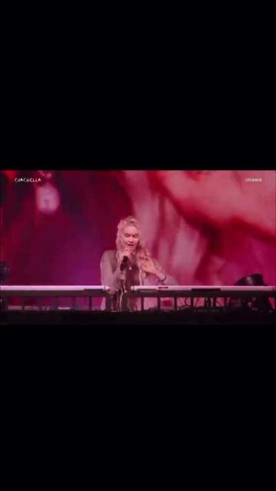 Grimes melting down at Coachella 2024 