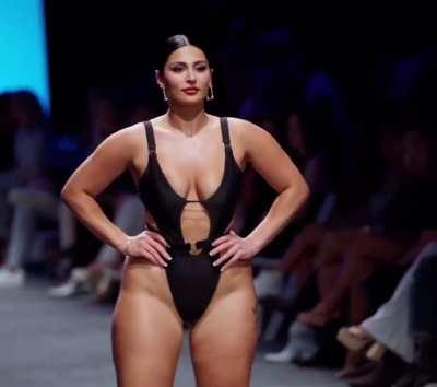 Erifili Sfakianakis (Miami Swim Week 2023)