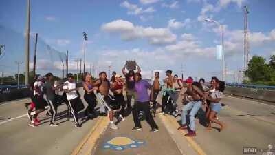 What’s the better song?!?