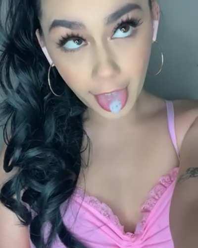 how hard would you fuck me? 🥰