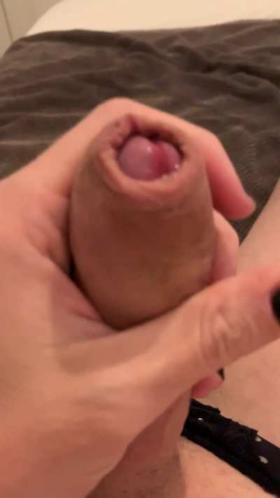 Me encanta jugar con mi pielecita... me pone taaaan mojadita!