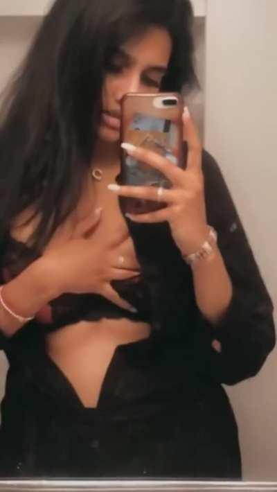 Checkout High Profile Busty Indian NRI Babe Most Demanded Exclusive Mega Collection Don't Miss !! ( Never Seen Before ) !! 