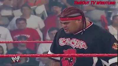 Hot lesbian jobbers ragdolled by 3-Minute Warning