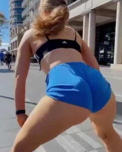 Public Twerking