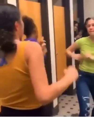 When the popular girls at school fight