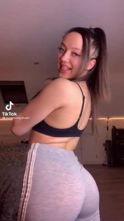 She’s got that recoil 🥵