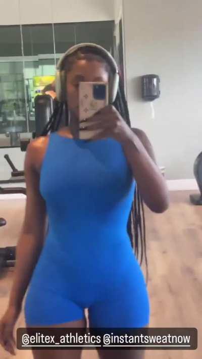 Mizz Twerksum (@livemizztwerksum)