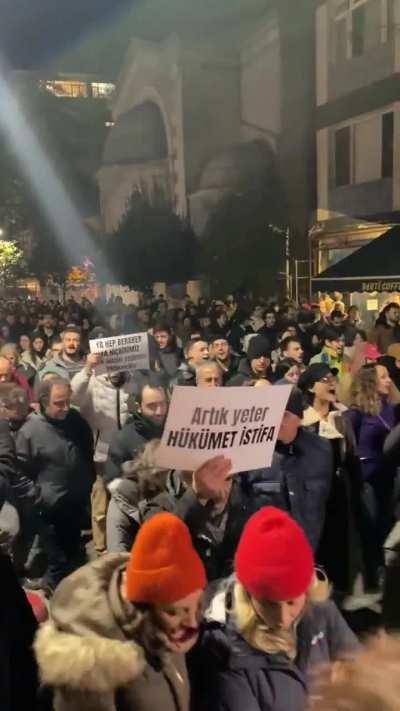 Kadıköy'de halk sokaklara aktı