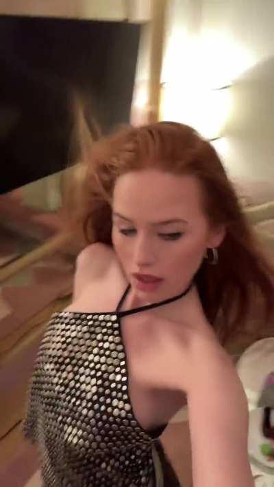 getting ready for the Tory Burch fashion show | TikTok September 2023