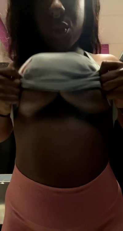 Do you like big titty ebony girls?