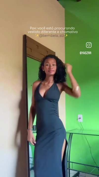 Yasmin Abreu pretinha magrinha