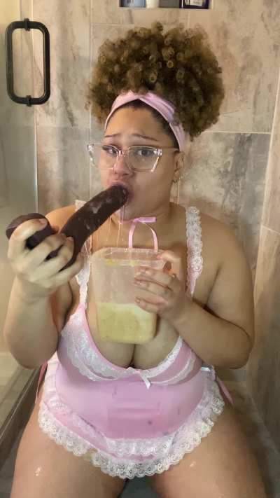 Im supposed to be cleaning but I can&rsquo;t stop puking