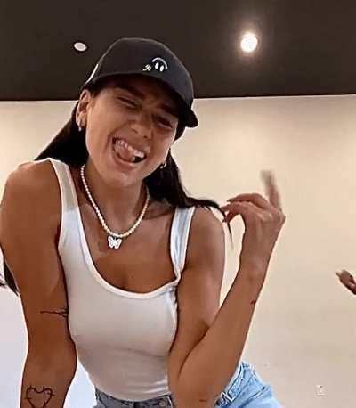 Amazing tits🍒💦