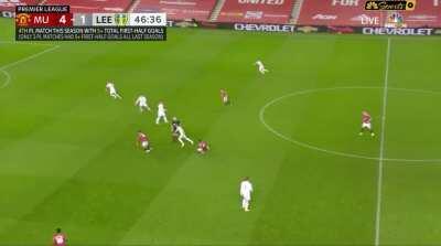 Martial miss 47' vs Leeds United