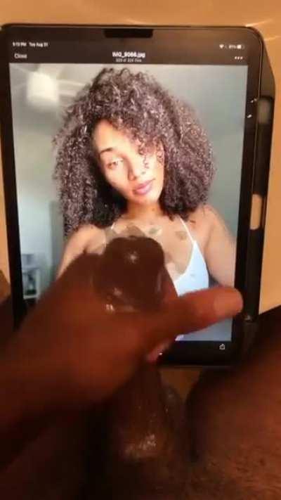 Nutted all over Taelor B big titties🥴🥴