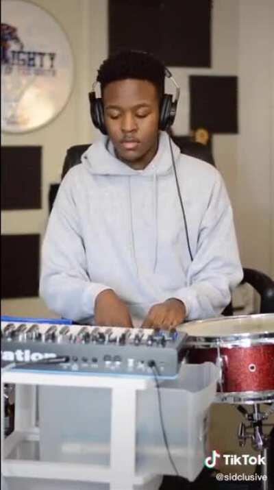 This might be the best game melodie ever