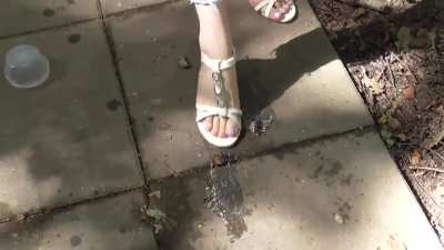 ROACH CRUSH FROM AZAZEL - Bug Crushed