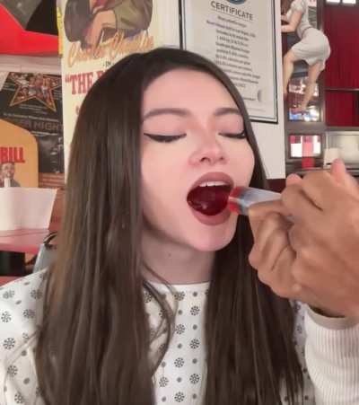 Katchii swallows a huge load