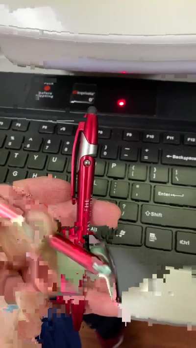 Found this pen that folds on the stylus end. What is this function for? It makes it useless as a stylus. Too uncomfortable to use in folded position.