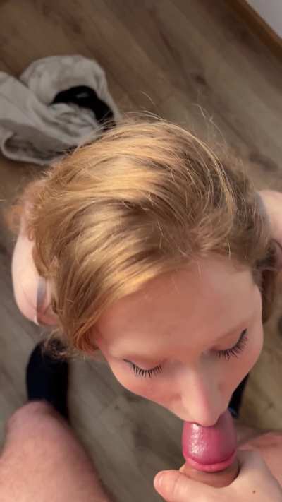 It's weird but I love eating it 👅