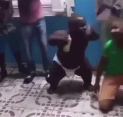 Lil nigga turnt 😂😂