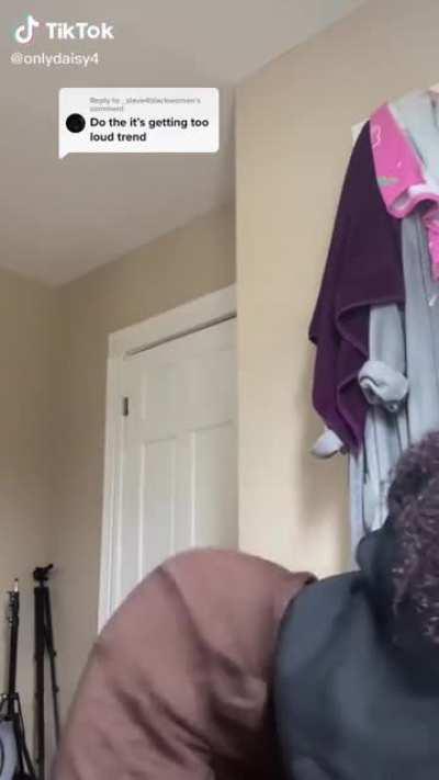 Skinny girls get loud too