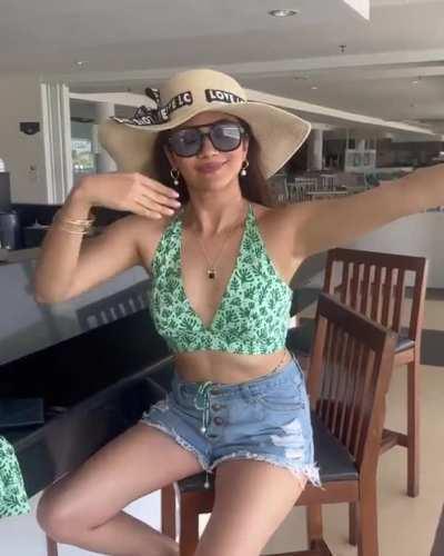 Hot item RIDHIMA PANDIT