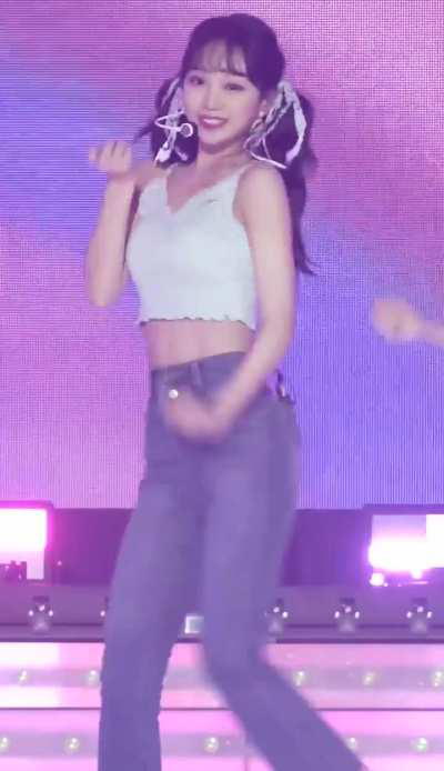 Chaewon of LE SSERAFIM