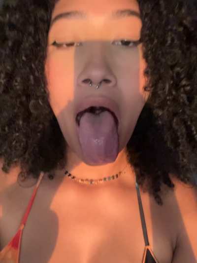 I'm a little sun sticking out its tongue ☺️