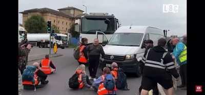 POS make father lose job interview by blocking road (full vid in comments)