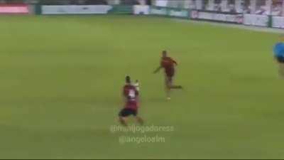 Crédito nas @ '---'