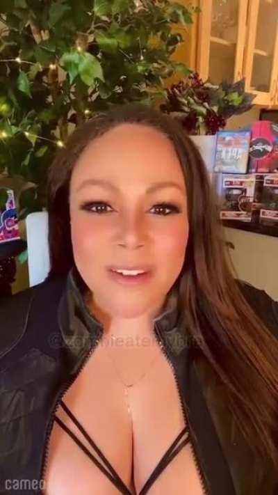 My SO suprised me with a special mesaage from LIFELINE for our 1 year anniversary. I AM IN TEARS!