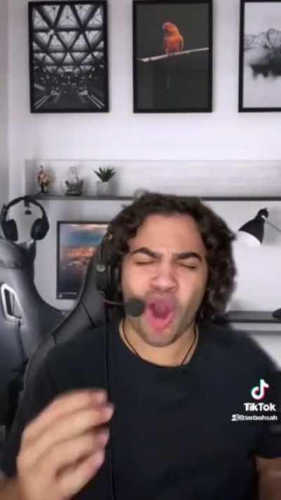 Buddy doesn’t know when to say pause