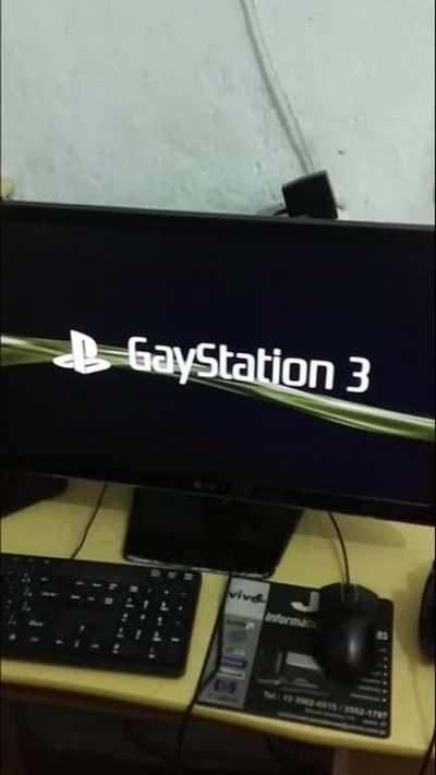 asked a friend to jailbreak my ps3 and he did this
