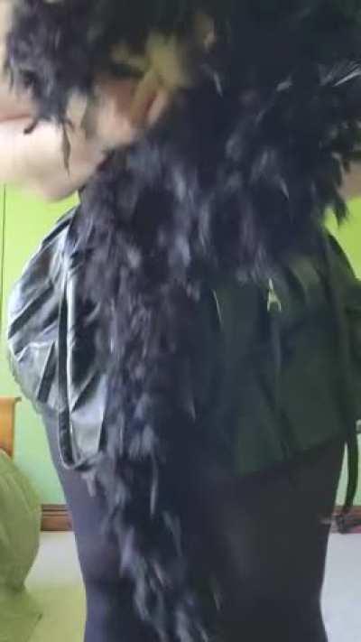 I'd like to sit my ass down on your face.