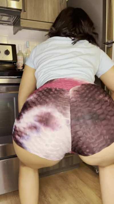 Let me shake it for you 😏