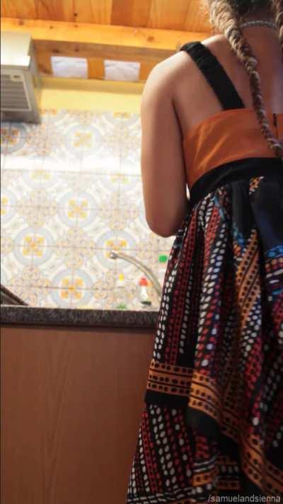 POV : I'm cooking dinner for you whilst also getting you ready for dessert